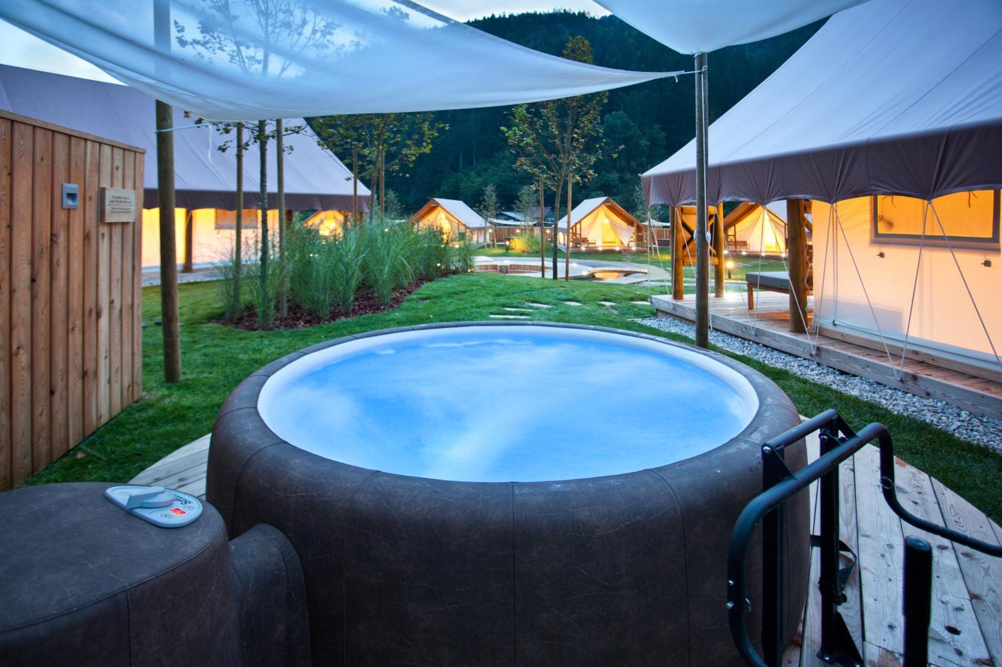 Herbal Glamping Resort Ljubno 外观 照片